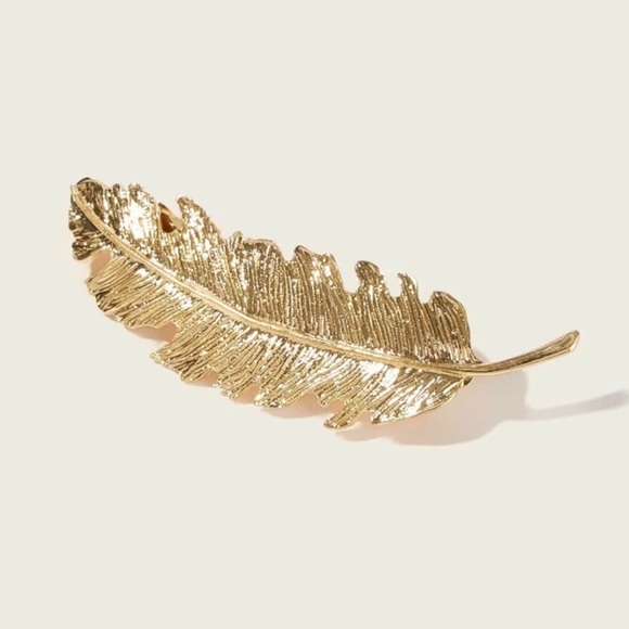 3/$30 Gold Feather Hair Clip - Picture 3 of 5